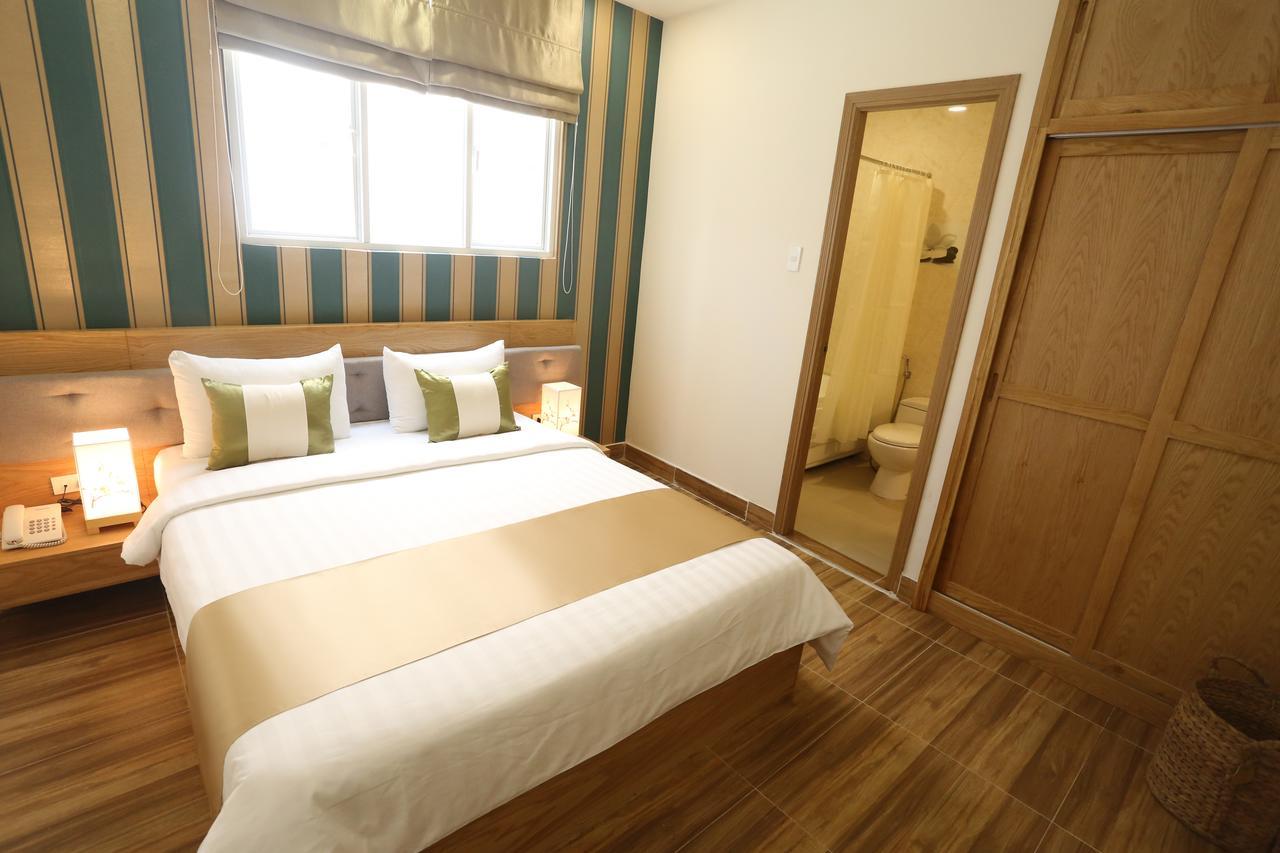 Thuy Sakura Hotel & Serviced Apartment Хошимин Экстерьер фото